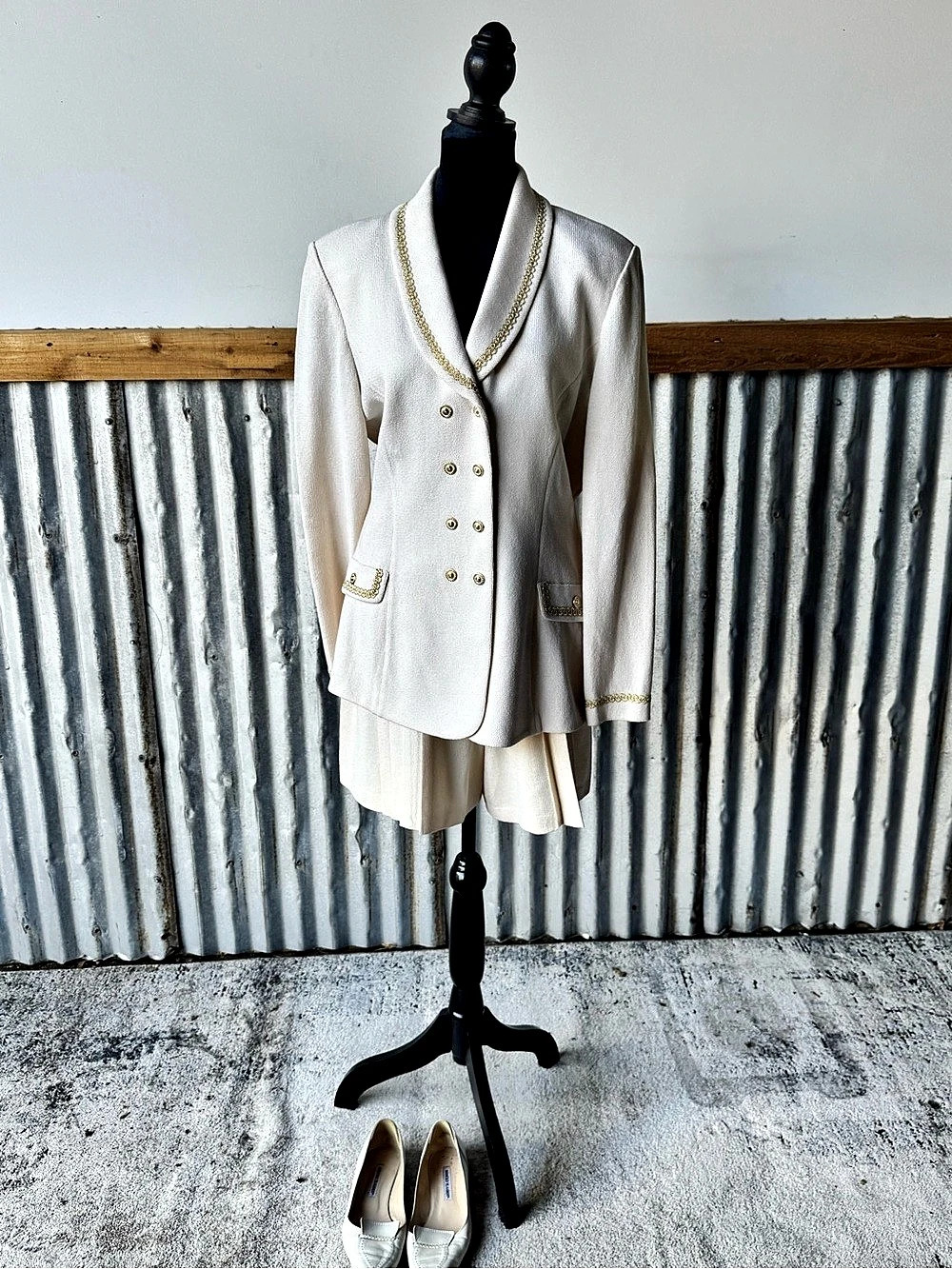 St. John Collection Gold Ribbon Trim Blazer Cream Size 12